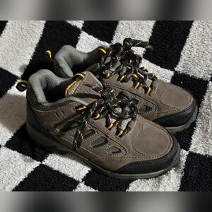 Rugged Outback kids hiking boots size 12c